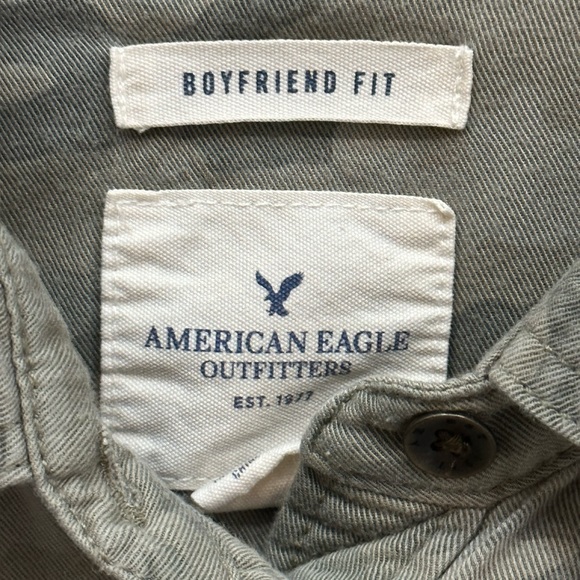 American Eagle Camouflage button down - Picture 3 of 3